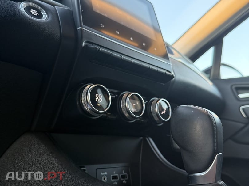 Renault Captur 1.6 E-Tech Full Hybrid Evolution