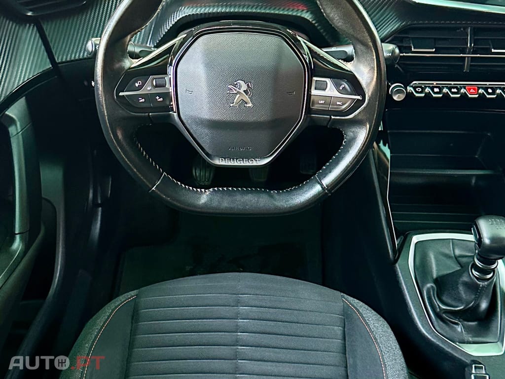 Peugeot 2008 1.2 PureTech Active Pack