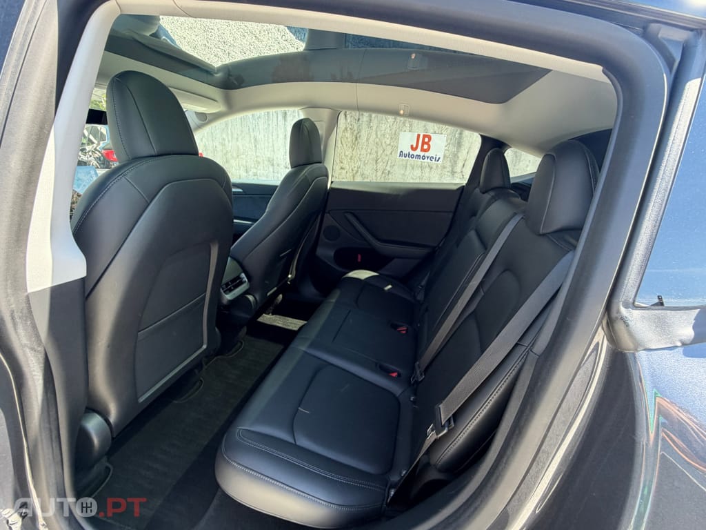 Tesla Model Y Long Range Tração Integral