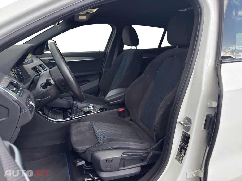 BMW X2 18 i sDrive Pack M
