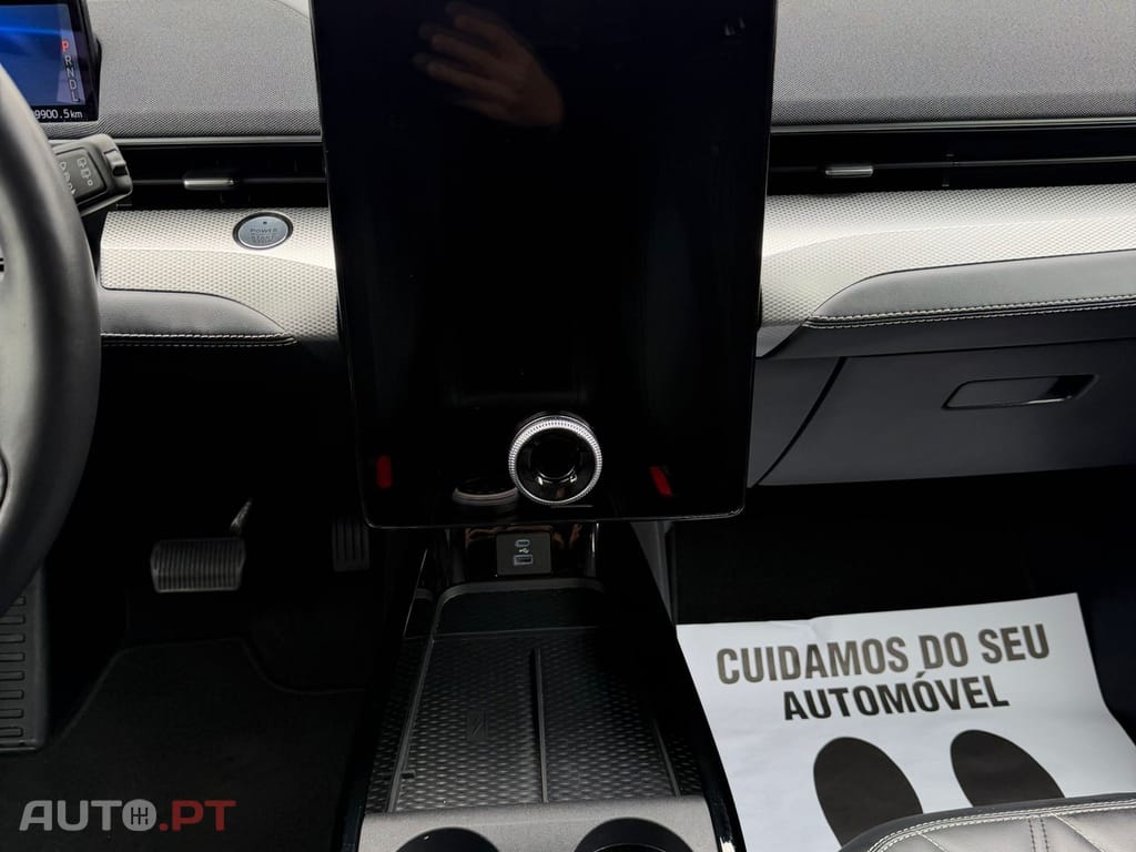 Ford Mustang Mach-E Standard