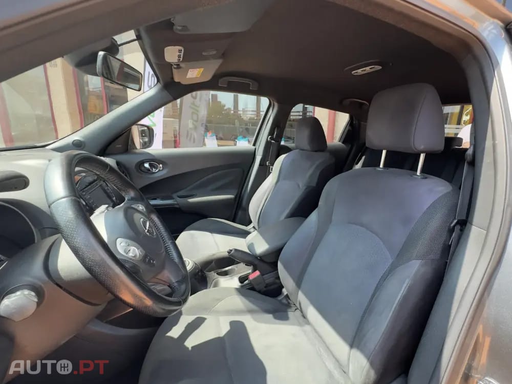 Nissan Juke 1.2 DIG-T N-Connecta Pack Exterior 1 Black Tokyo