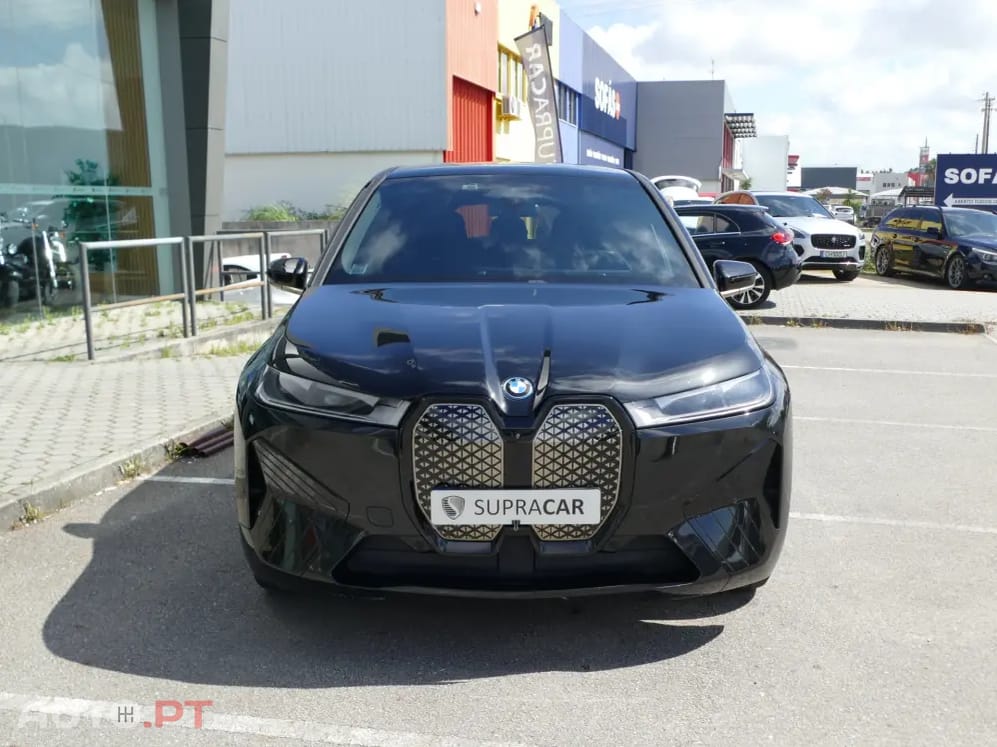 BMW iX xDrive 40 Pack Desportivo