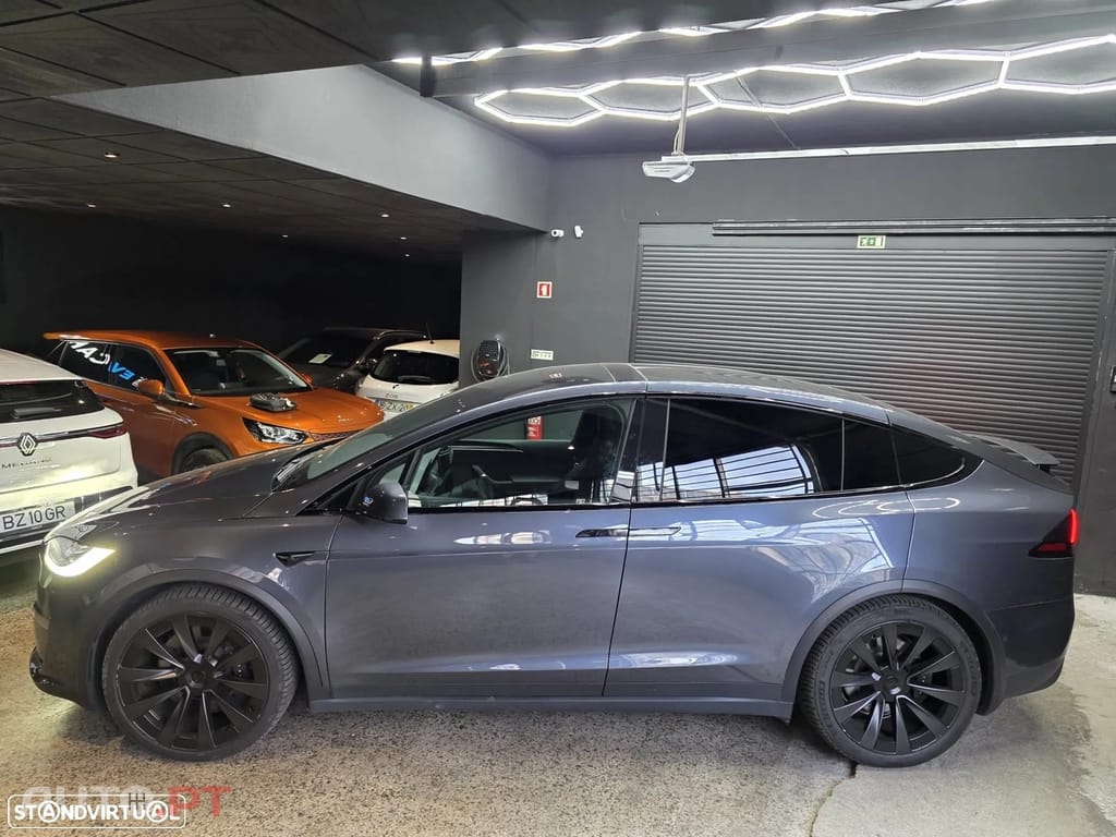 Tesla Model X Plaid AWD