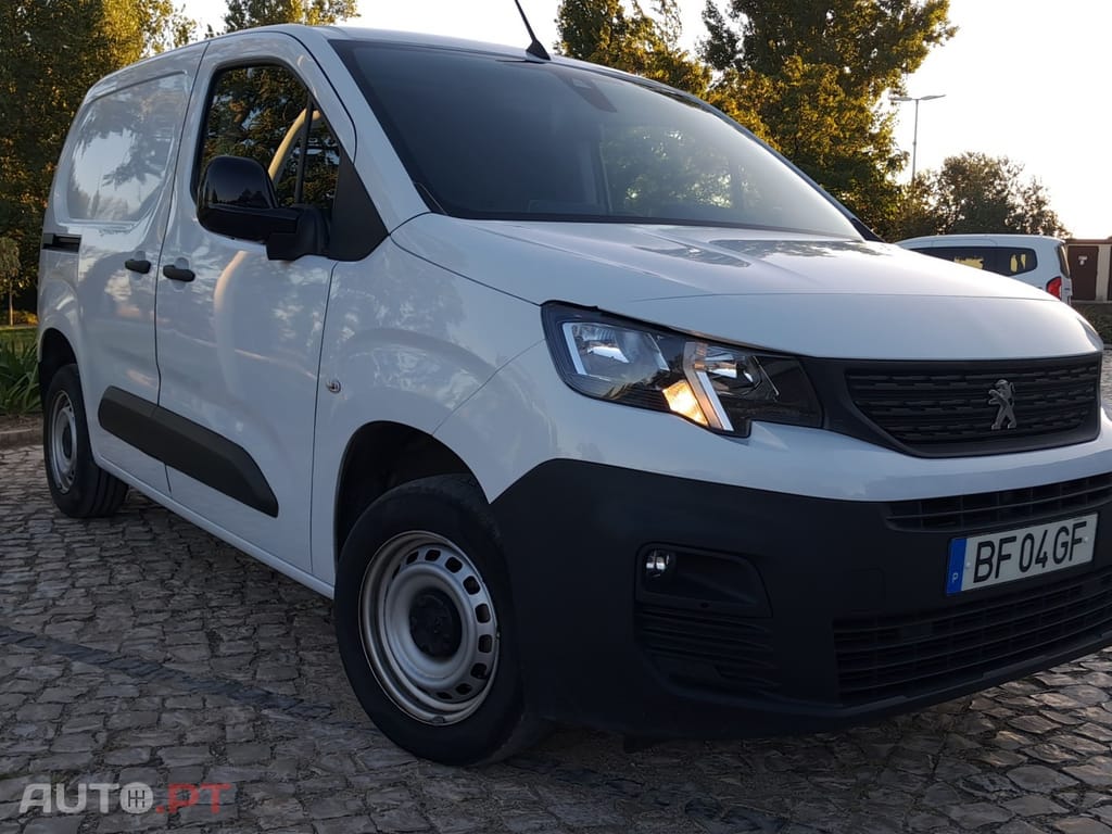 Peugeot Partner 1.5 BlueHDi Premium Standard