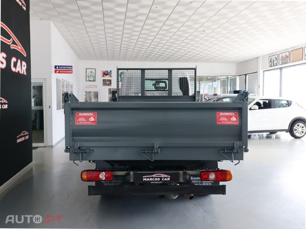 Mitsubishi Canter 3S13 Tri-Basculante
