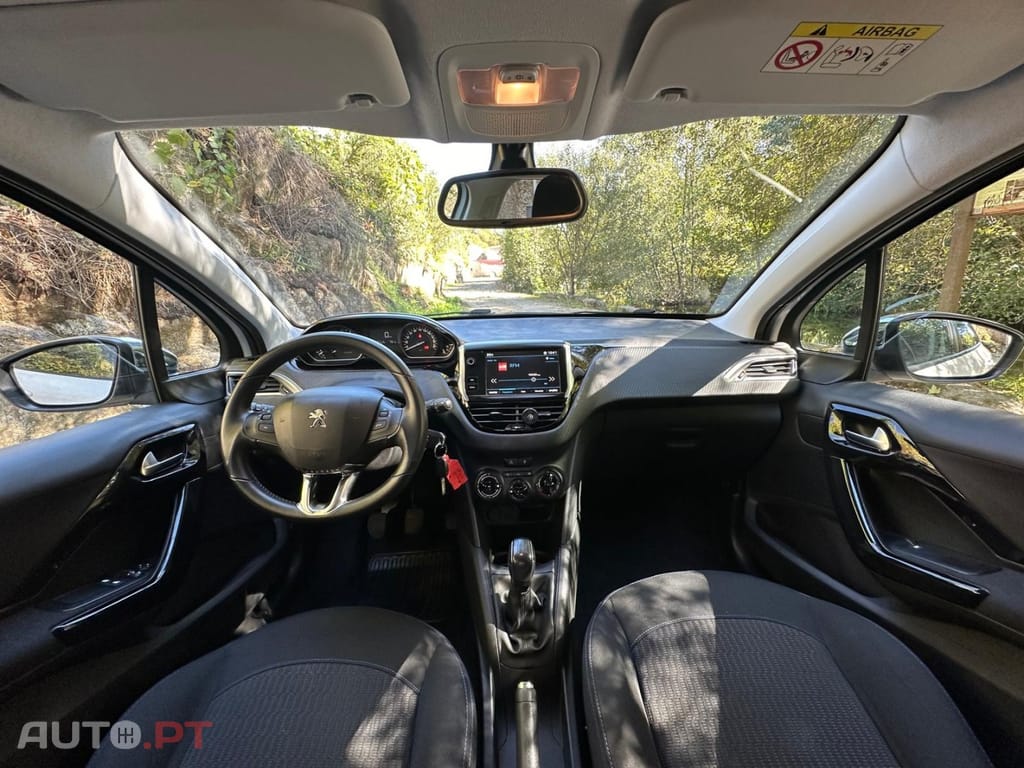 Peugeot 208 1.2 PureTech Style