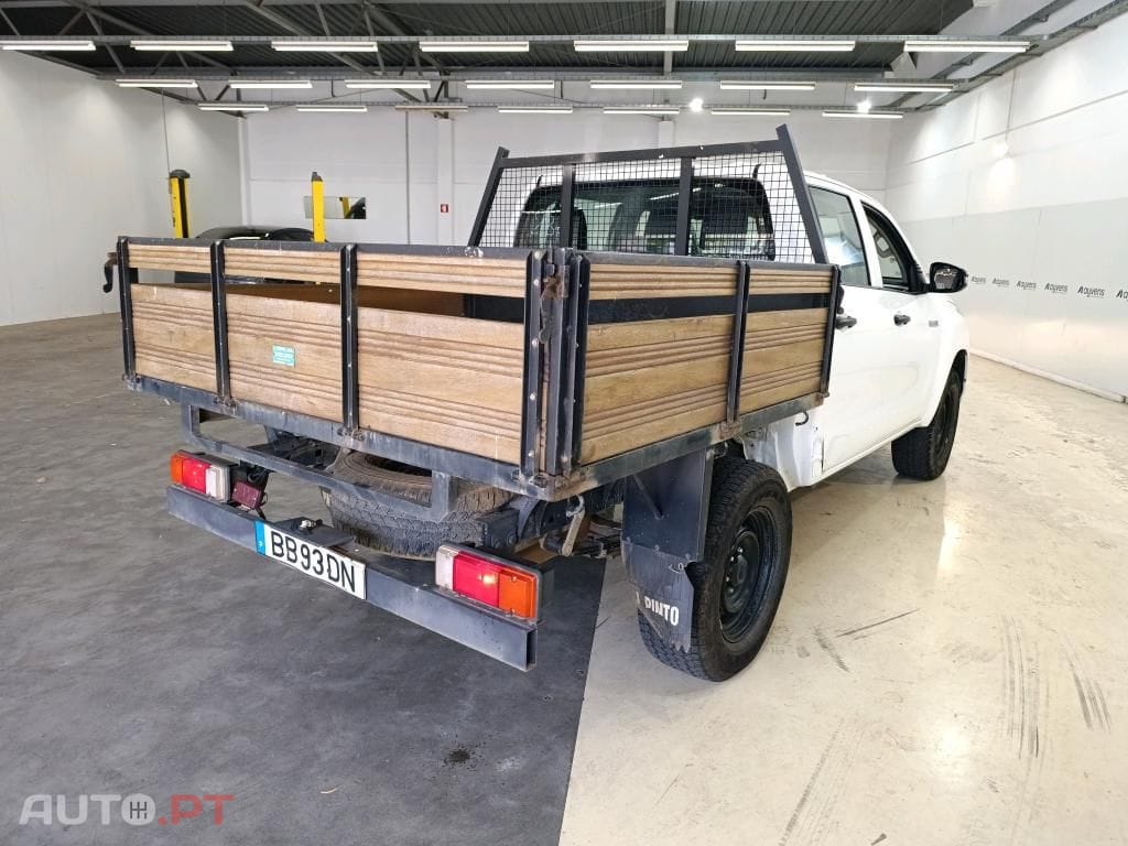 Toyota Hilux HILUX 2.4 D-4D 4WD CD