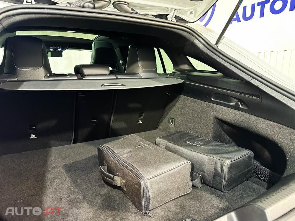 Mercedes-Benz CLA 250 e 8G-DCT AMG Line Advanced Plus