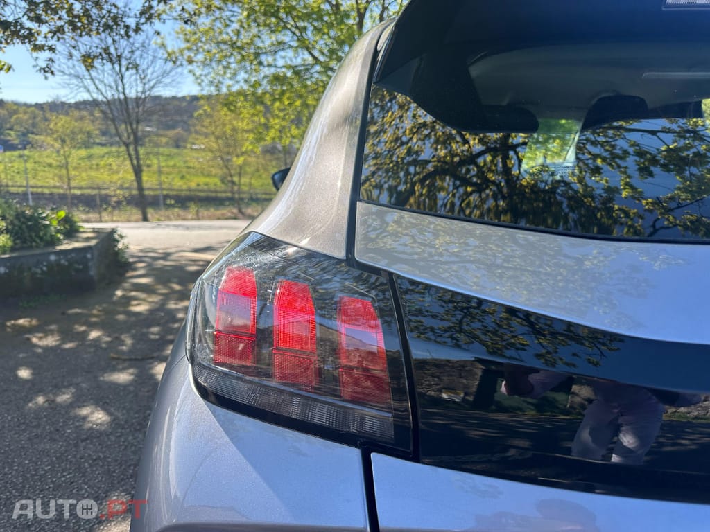 Peugeot 208 1.2 PureTech Allure Pack EAT8