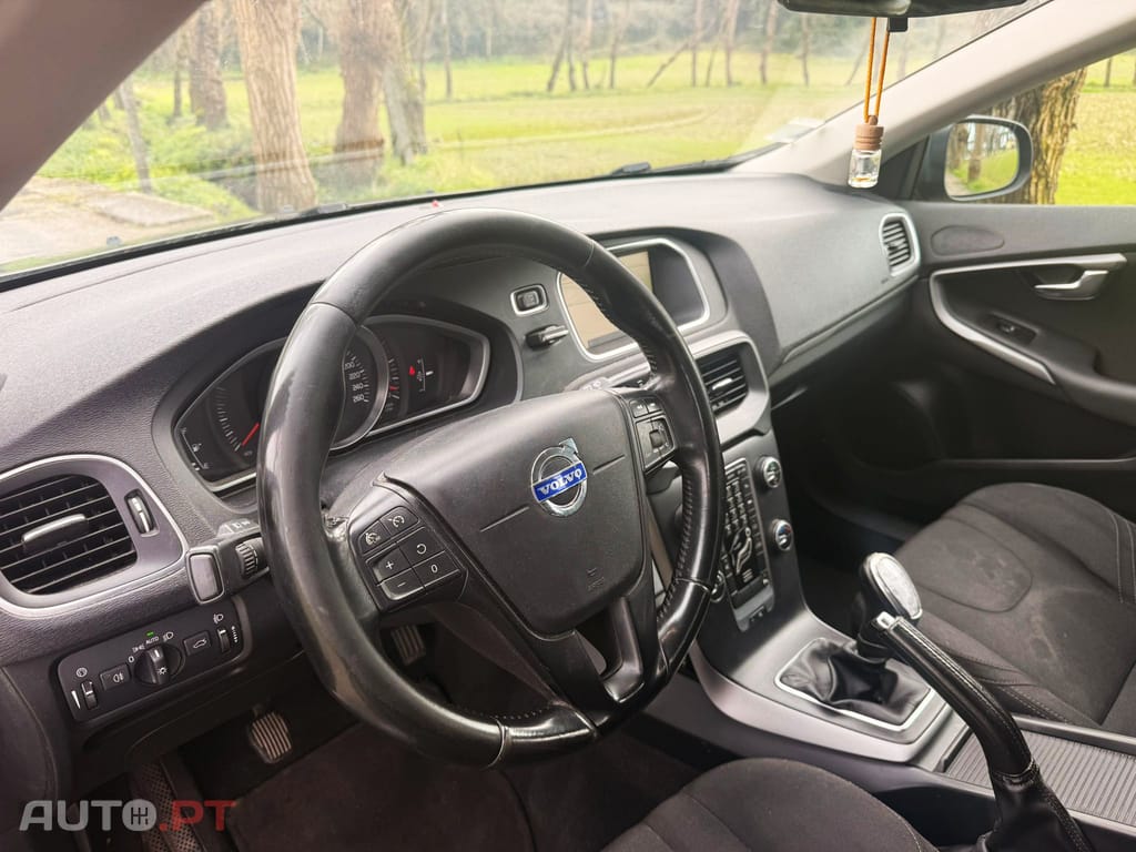 Volvo V40 1.6 D2 Momentum