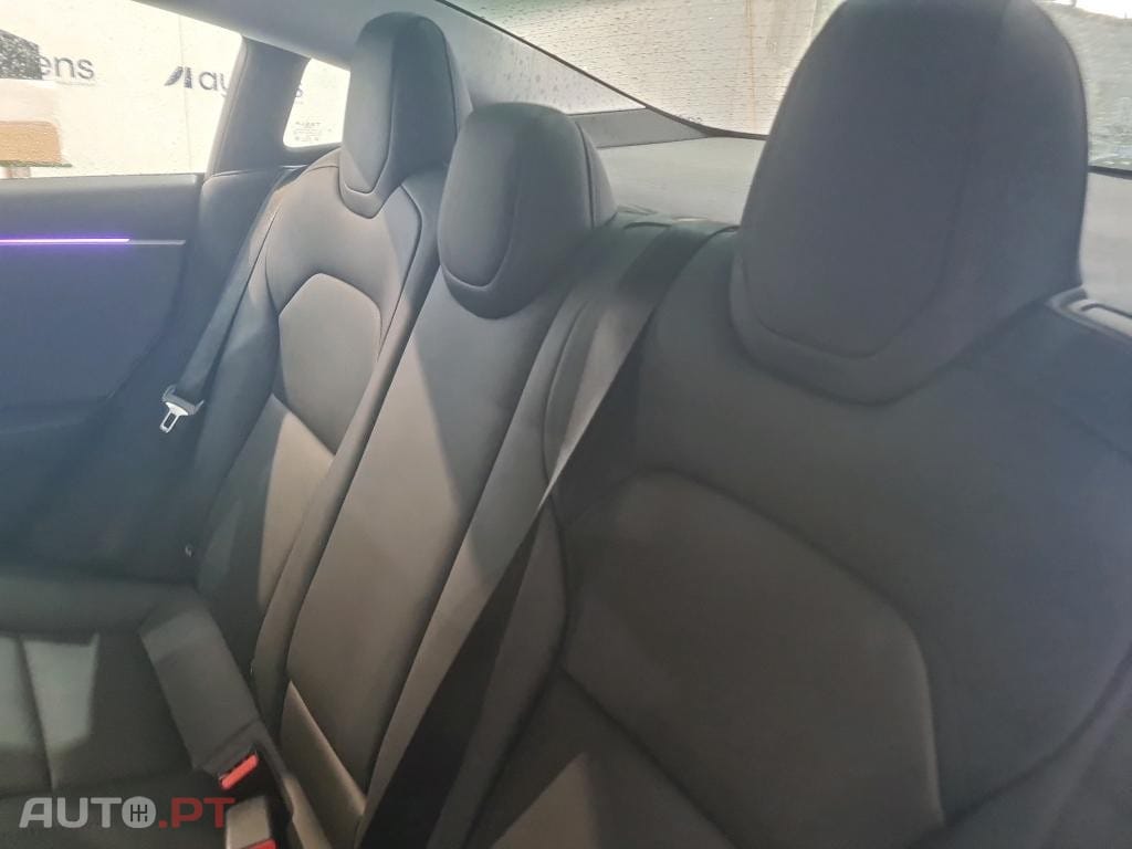 Tesla Model 3 Tração Traseira Premium