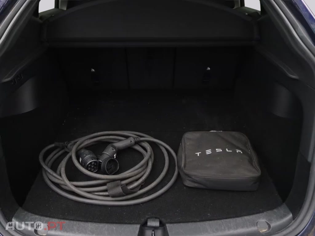 Tesla Model Y Standard RWD Plus 95% I.V.A DEDUTIVEL