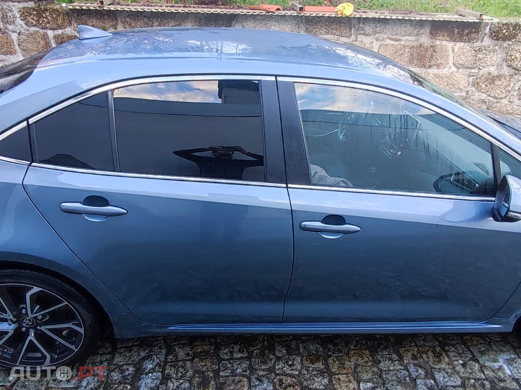 Toyota Corolla Hybrid Luxury