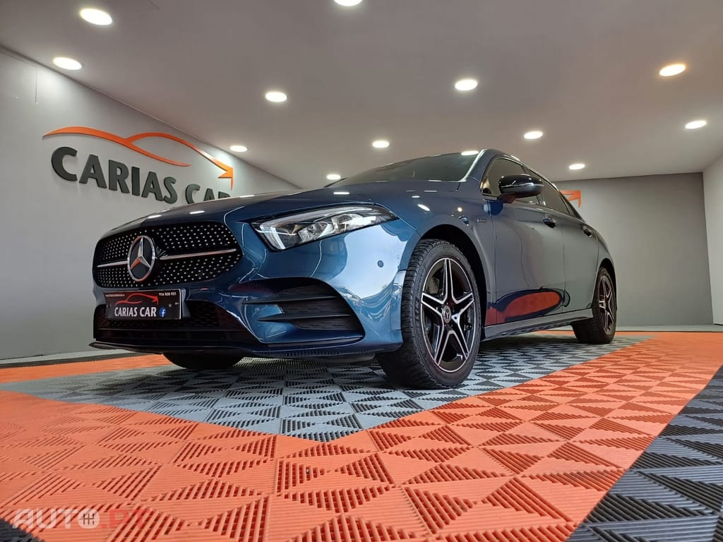 Mercedes-Benz A 250 e AMG Line