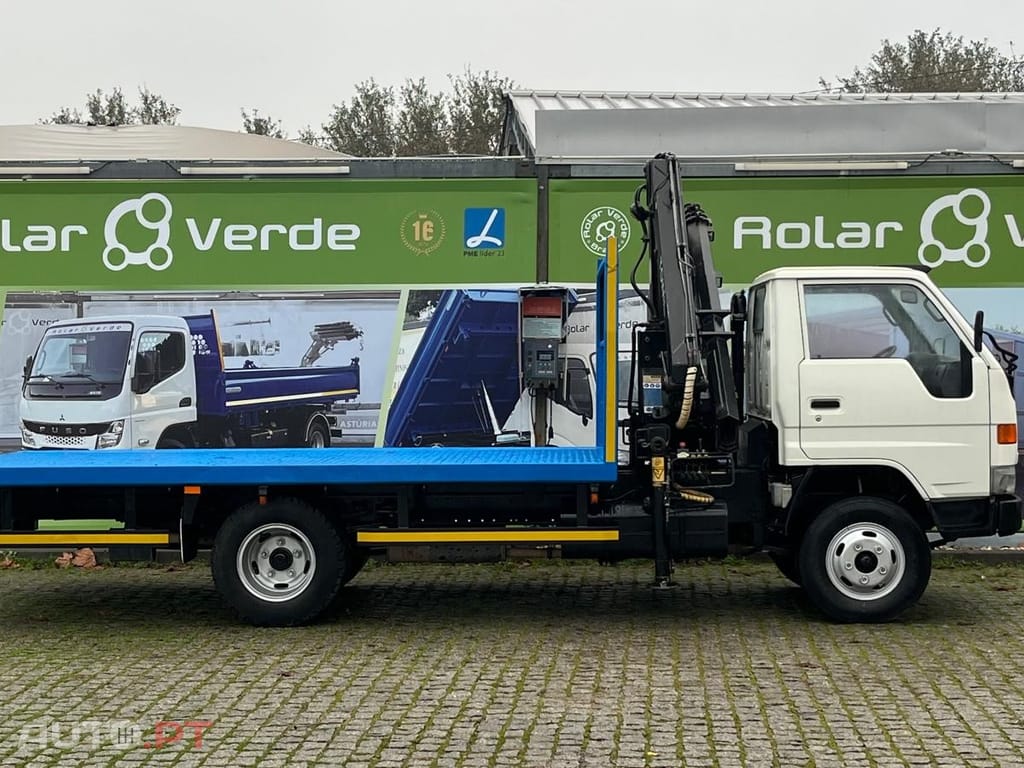 Toyota Dyna 280 GRUA + ESTRADO
