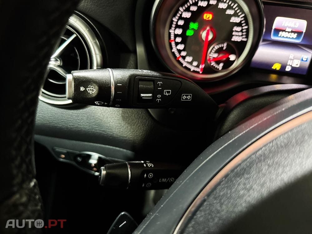 Mercedes-Benz CLA 200 d 4Matic 7G-DCT UrbanStyle Edition