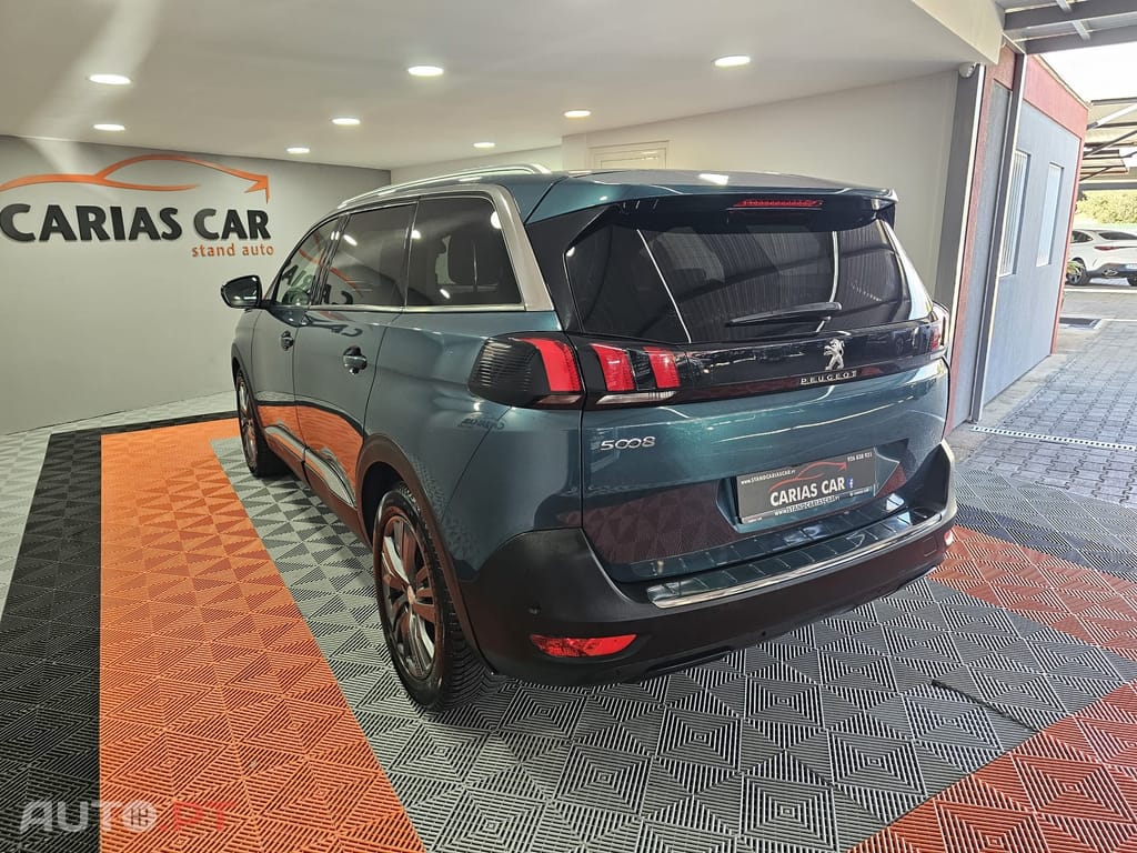 Peugeot 5008 1.5 BlueHDi Allure EAT8