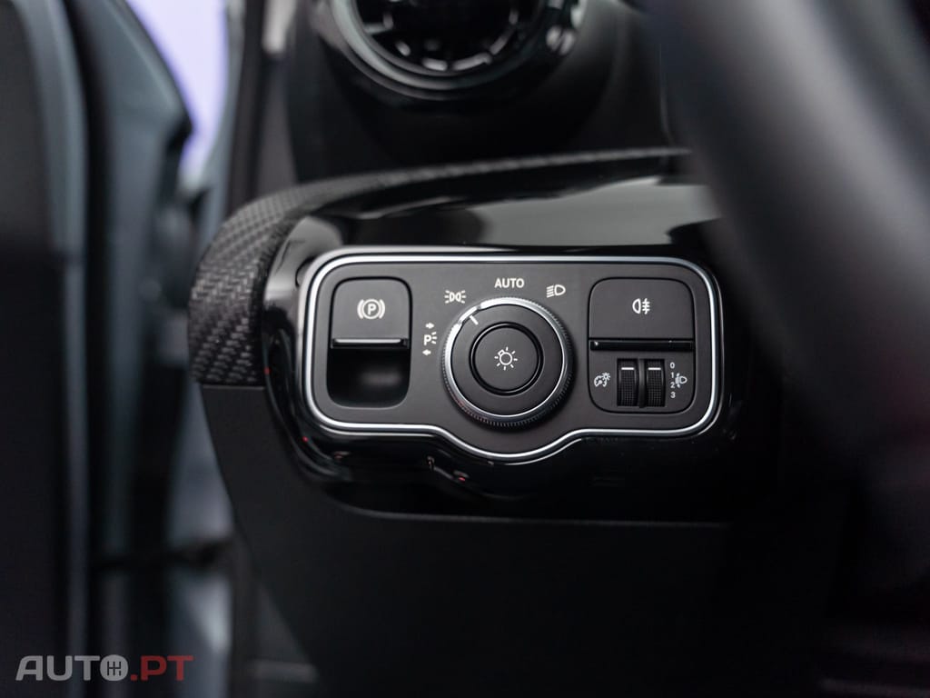 Mercedes-Benz A 200 d