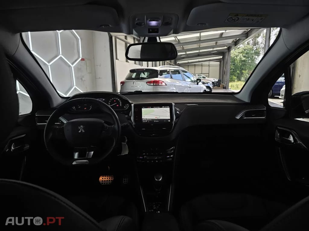 Peugeot 208 1.2 PureTech GT Line EAT6