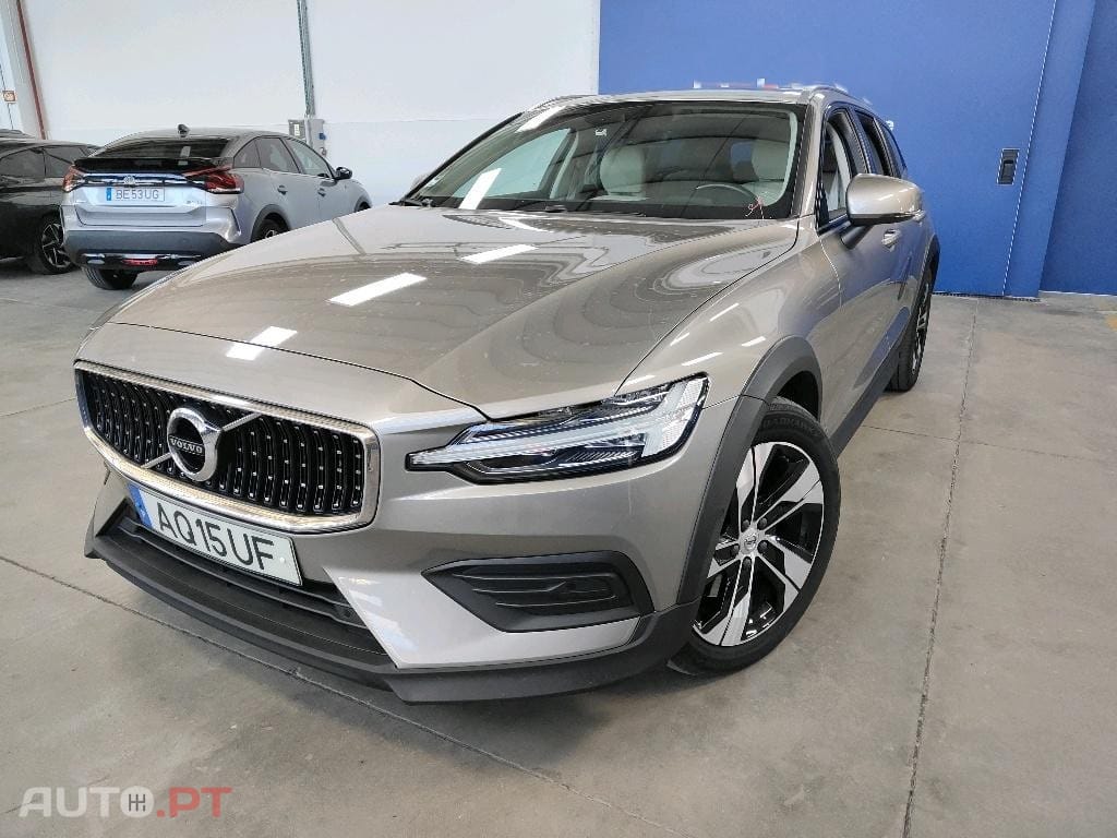 Volvo V60 Cross Country 2.0 B4 Geartronic
