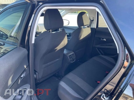 Peugeot 3008 1.5 bluehdi Style