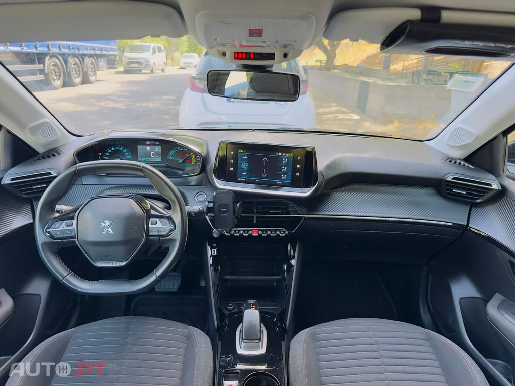 Peugeot 208 E 208