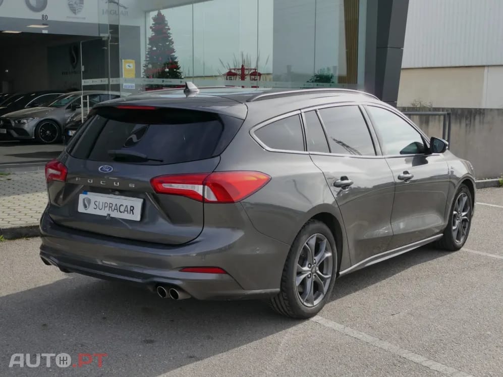 Ford Focus SW 1.5 TDCi EcoBlue ST-Line foto 3