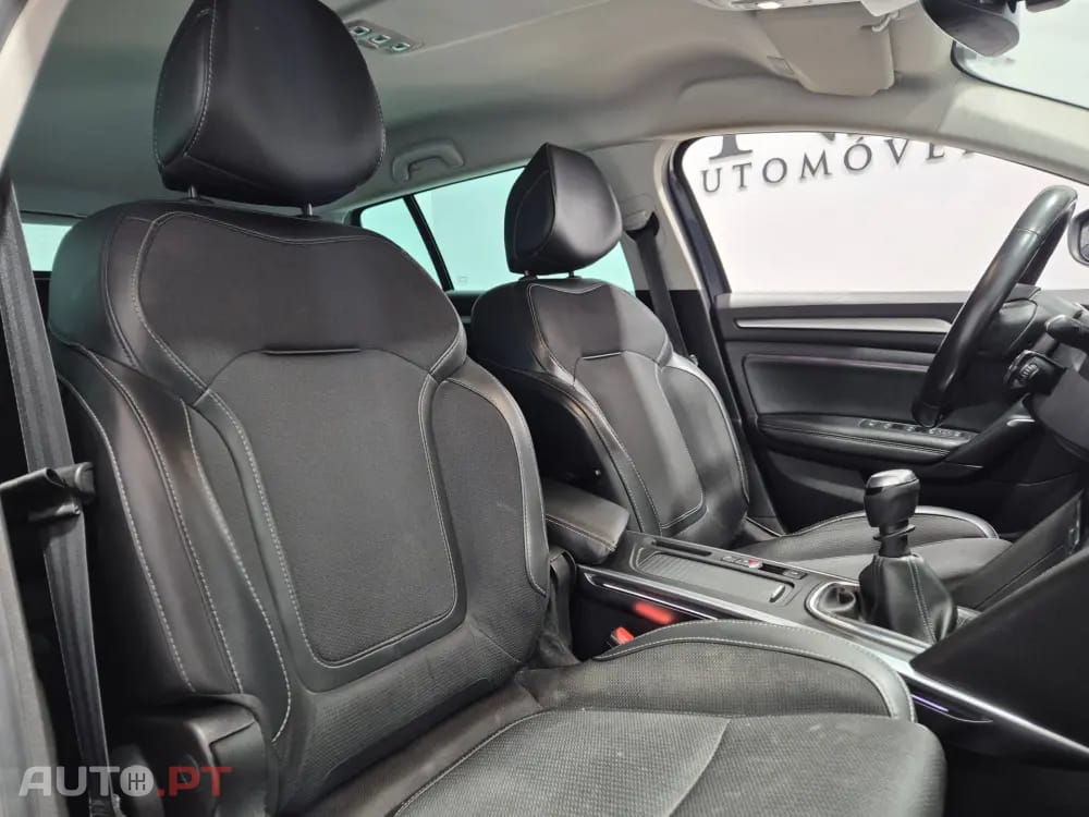 Renault Mégane Sport Tourer 1.5 Blue dCi Intens