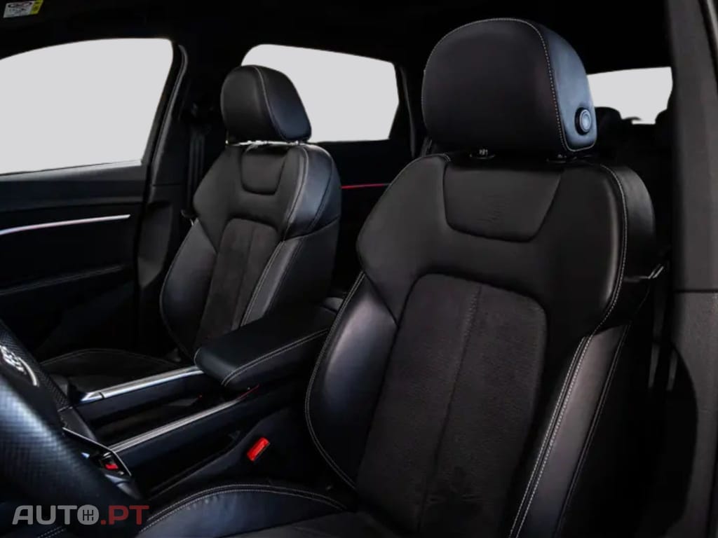 Audi E-Tron I.V.A DEDUTIVEL 55 S LINE BLACK 