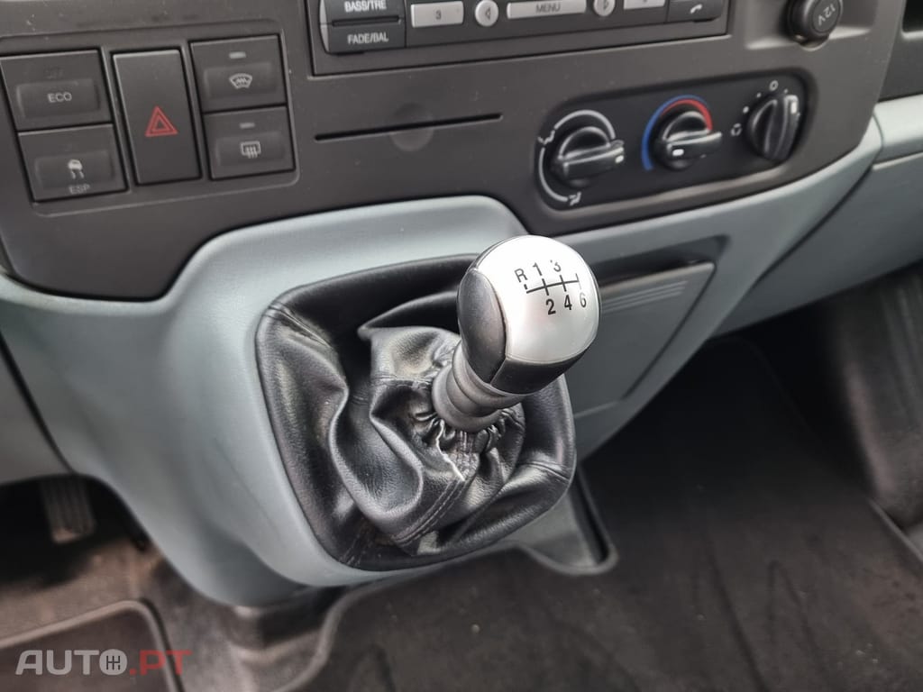 Ford Transit 350L 2.2 TDCi Longa-T.Médio