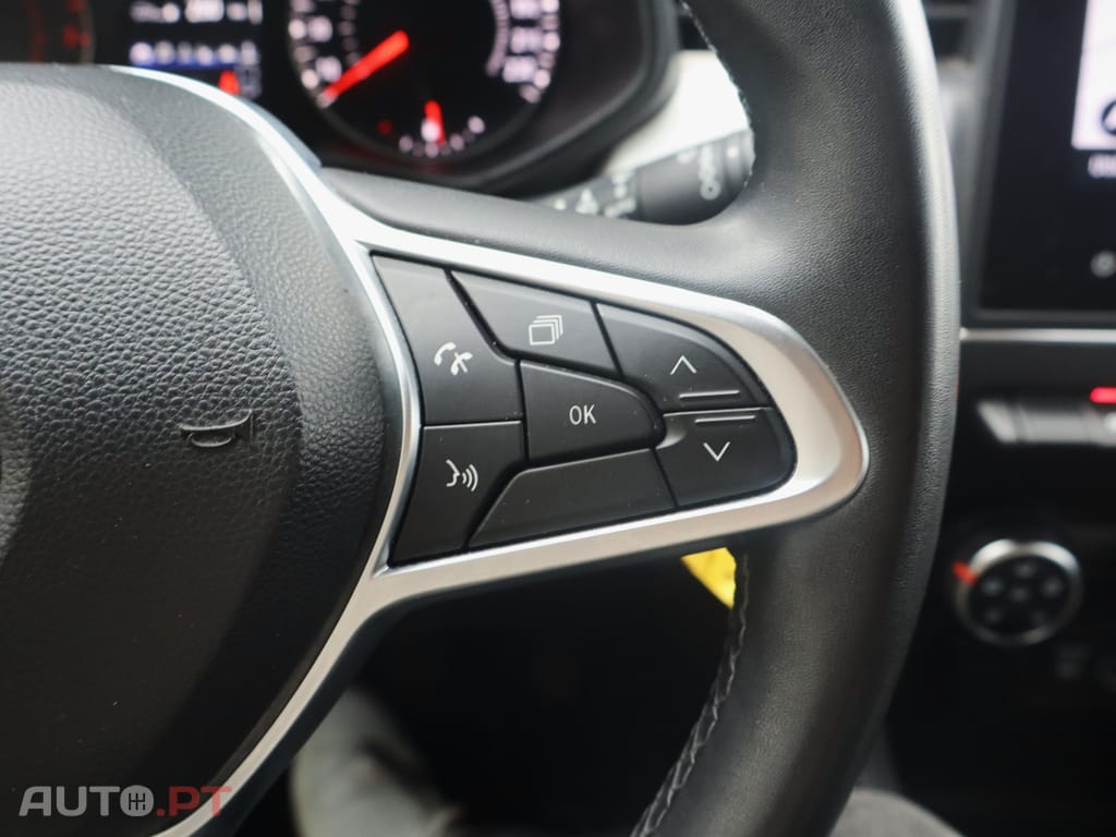 Renault Clio 1.0 TCe Limited Bi-Fuel