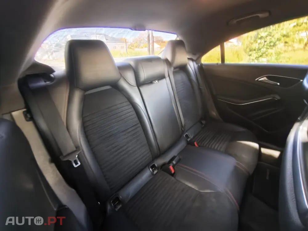 Mercedes-Benz CLA 200