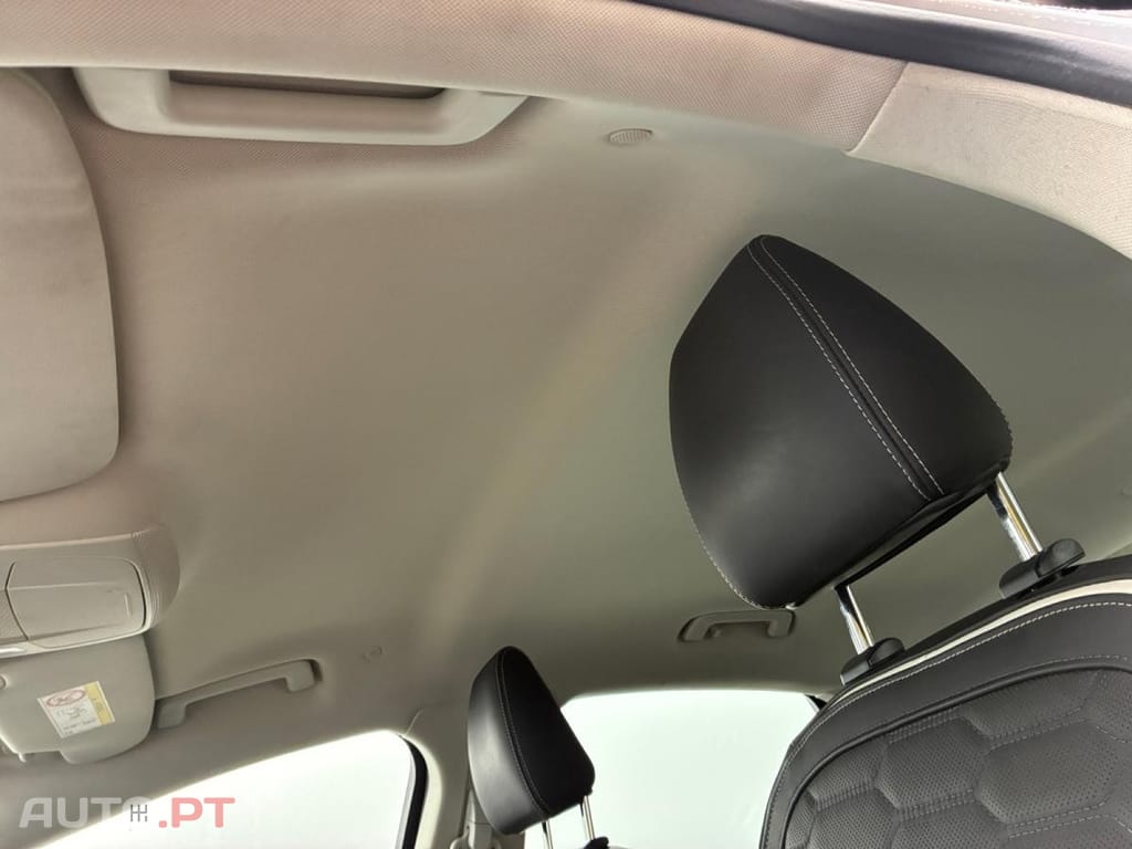 Ford Mondeo 2.0 HEV Vignale