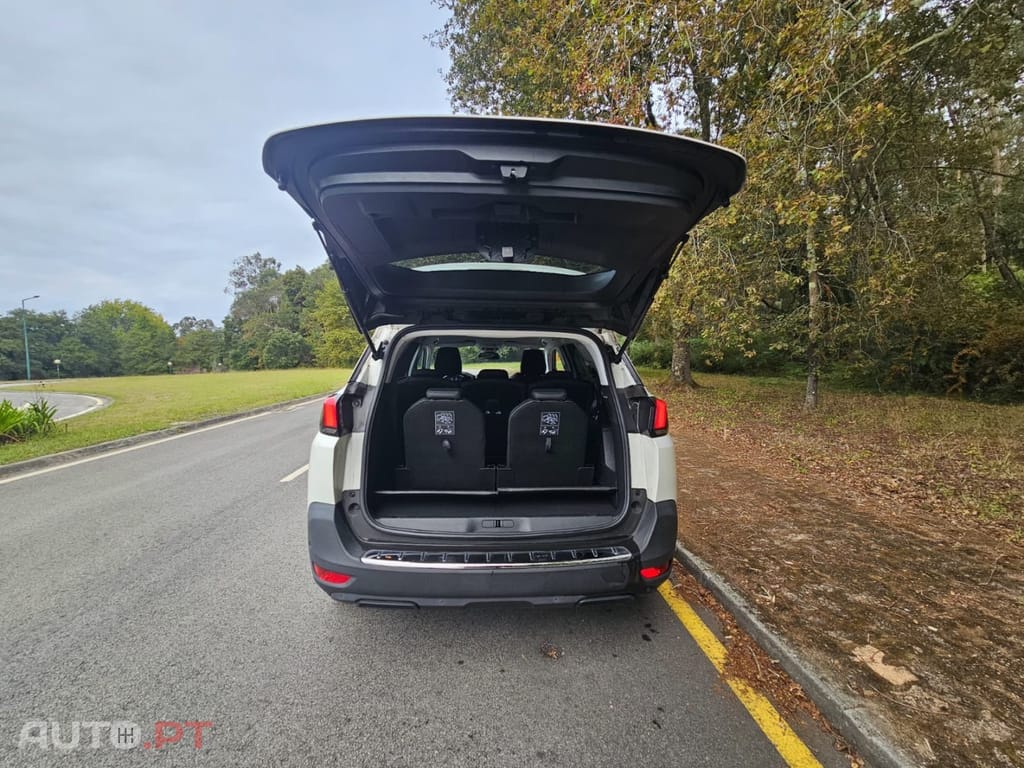 Peugeot 5008 1.5 BlueHDi Allure Pack EAT8