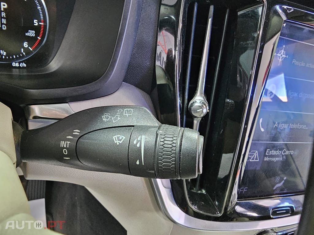 Volvo V60 2.0 D4 Momentum Geartronic