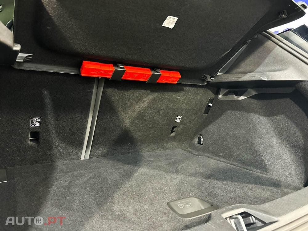 Volvo EX30 Single Motor Extended Range RWD Plus