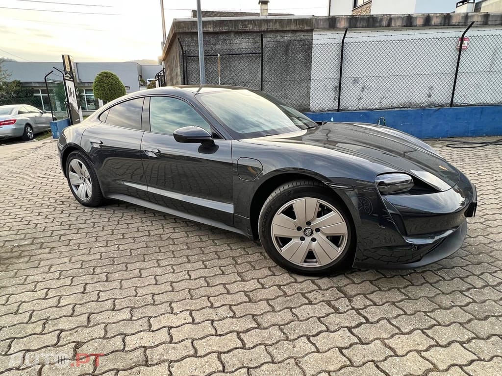 Porsche Taycan Bateria Performance Plus