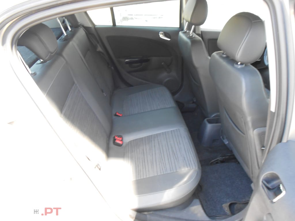 Opel Corsa 1.3 CDTI - GPS