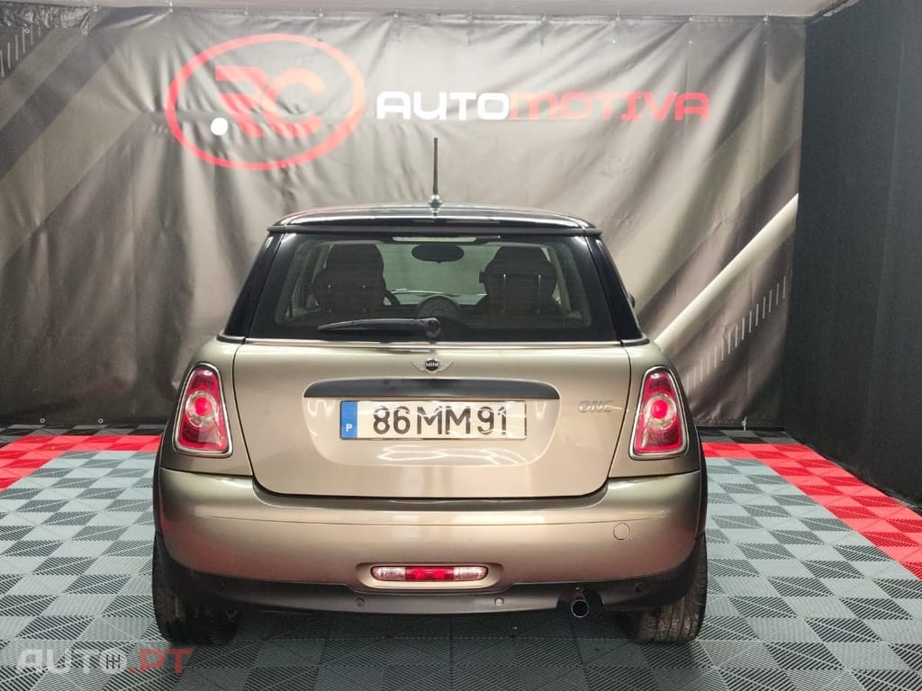 MINI Cooper One 1.6