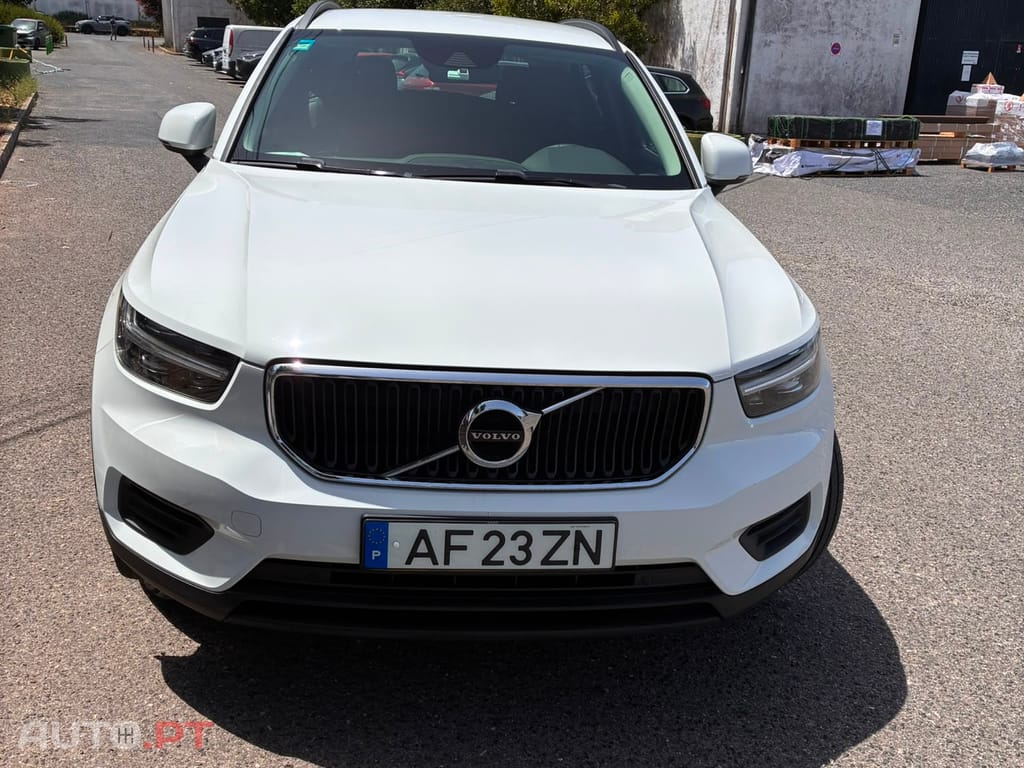 Volvo XC40 T2