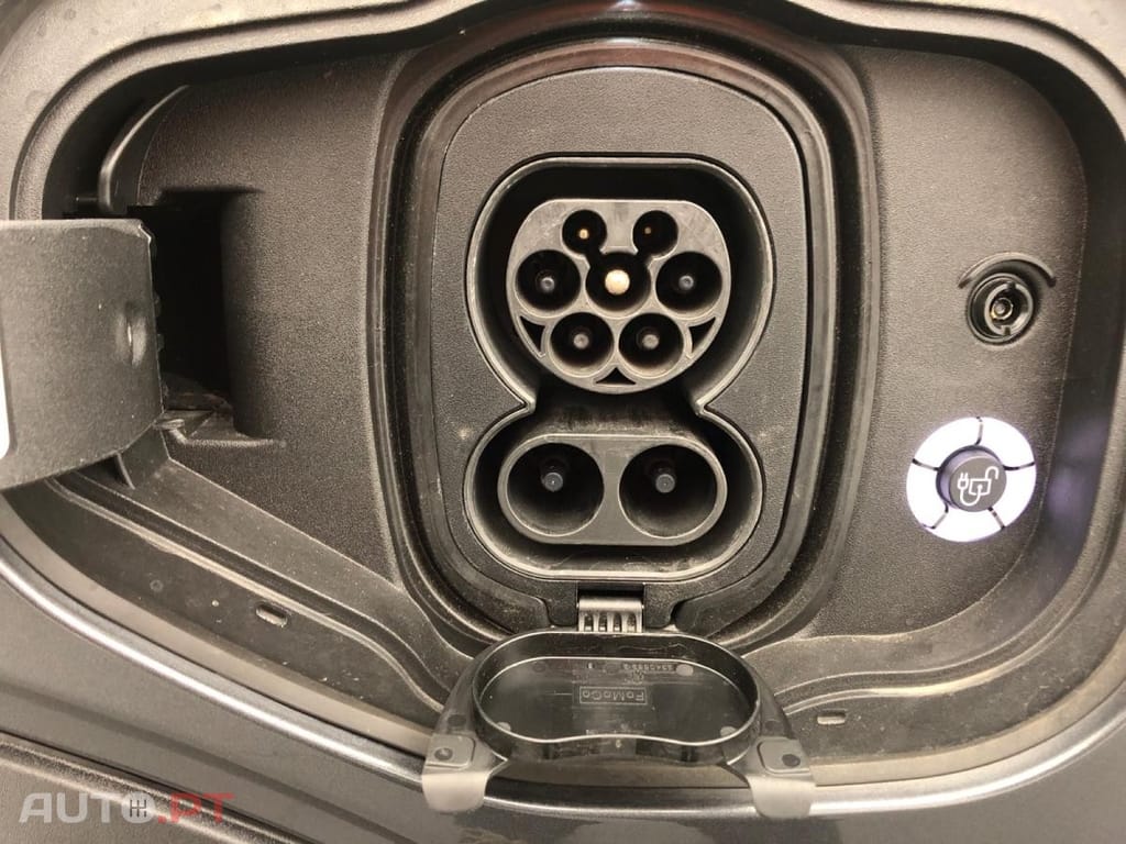 Ford Mustang Mach-E Standard Range