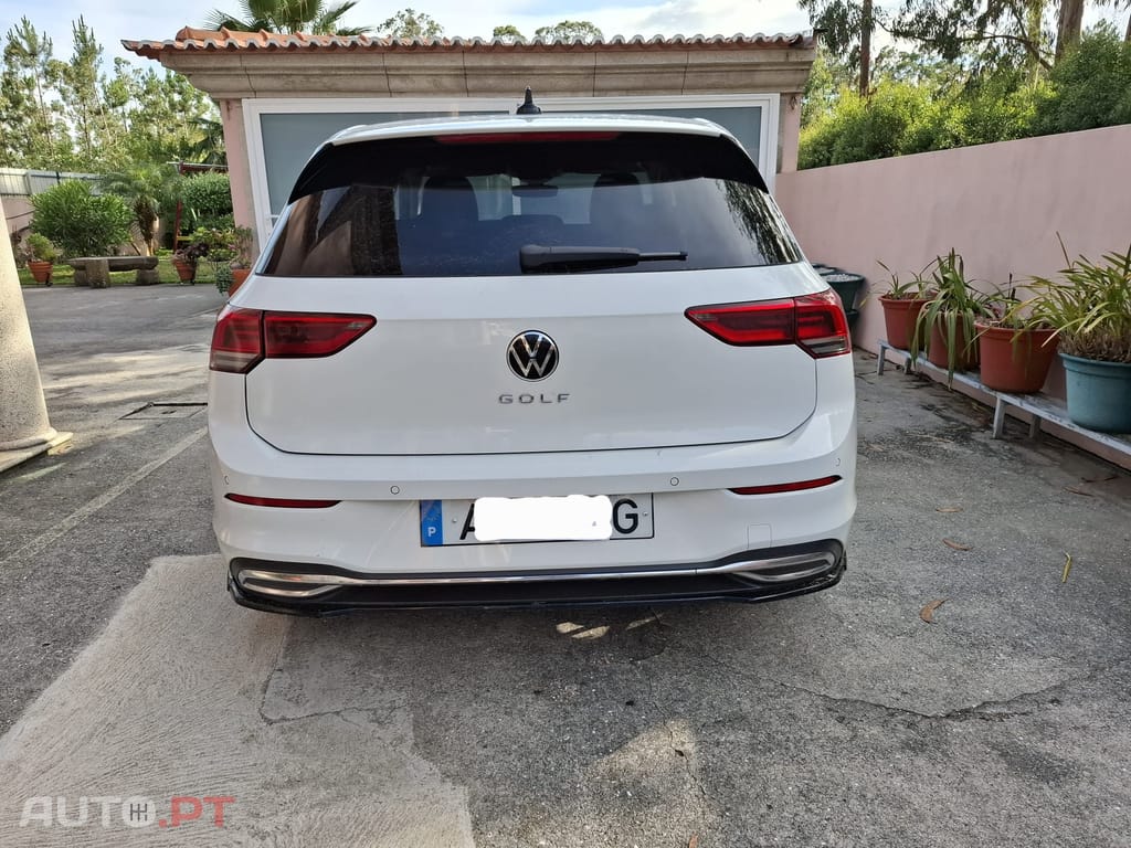 Volkswagen Golf 1.0 TSI OPF Active