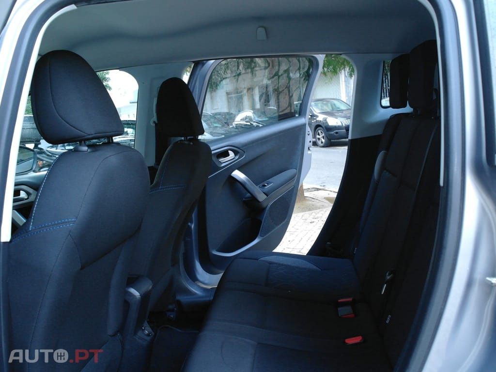 Peugeot 2008 1.2 PureTech Style