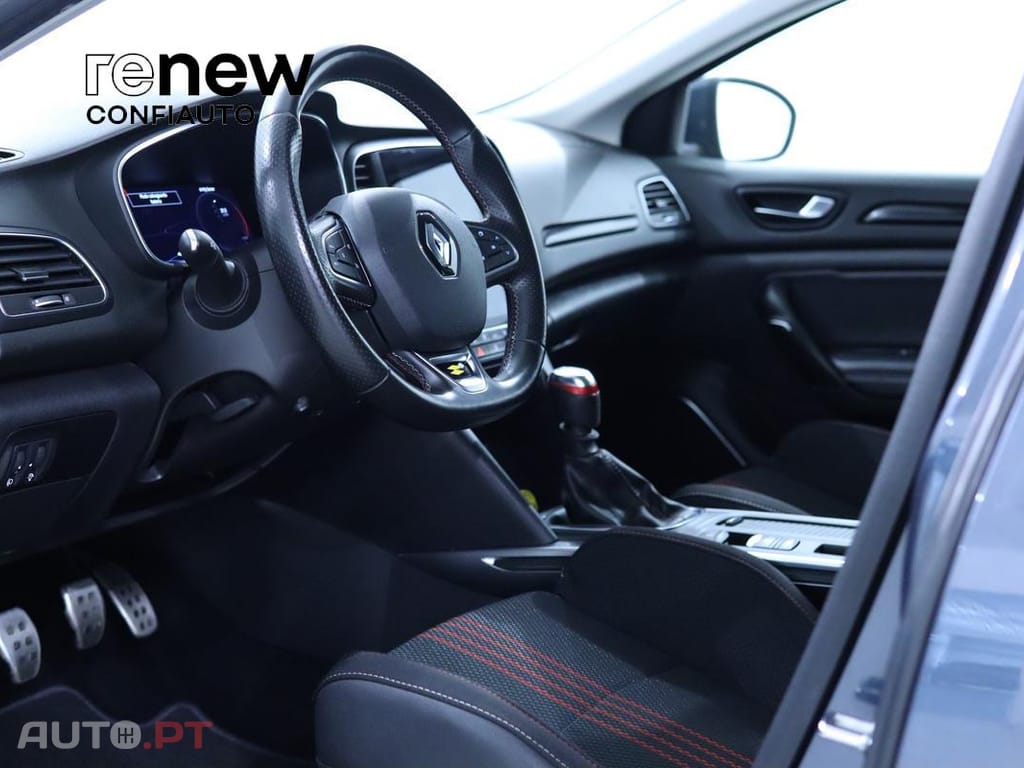 Renault Mégane ST Blue dCi R.S. Line