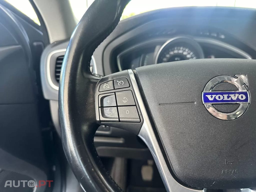 Volvo V40 1.6 D2 Momentum Eco