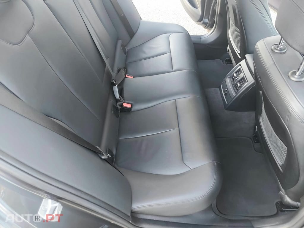 BMW 330 e iPerformance Line Luxury