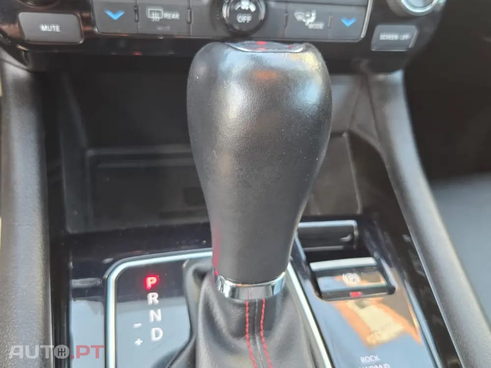 Jeep Compass 1.3 T-GDI 4xe Auto Trailhawk — fotografia 26