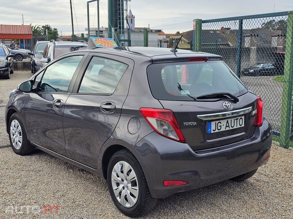 Toyota Yaris 1.0 VVT-i Comfort+AC