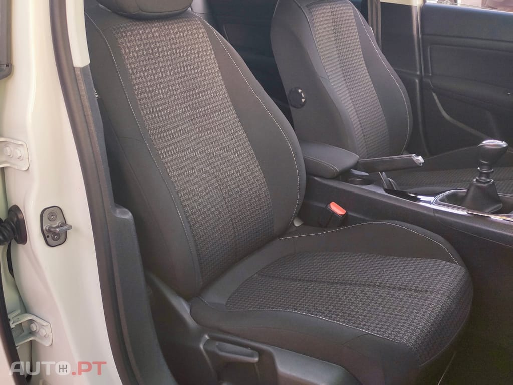 Peugeot 308 1.5 BlueHDi Business Line